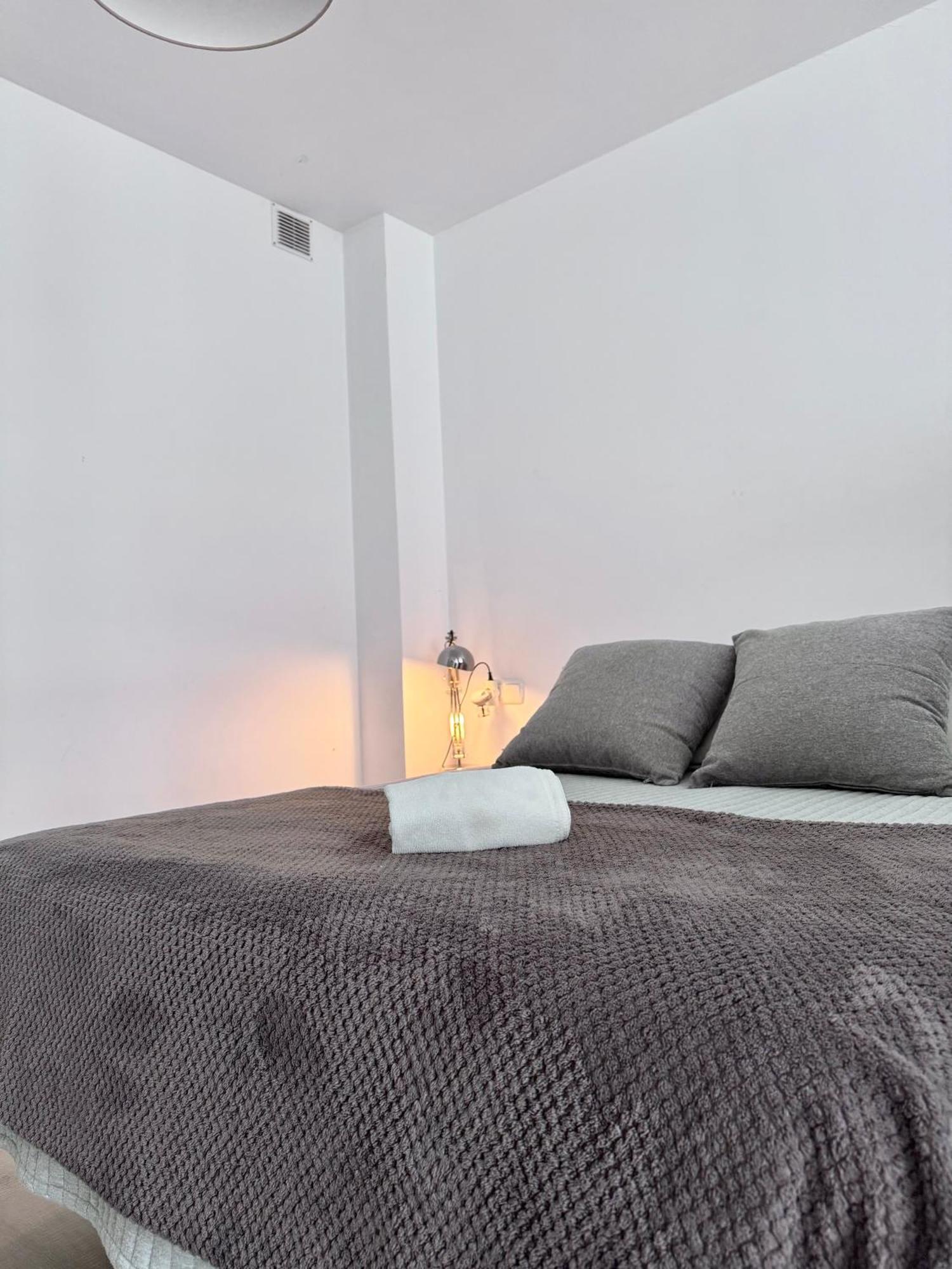 Sumaloft Prensa Apartment Malaga Exterior photo